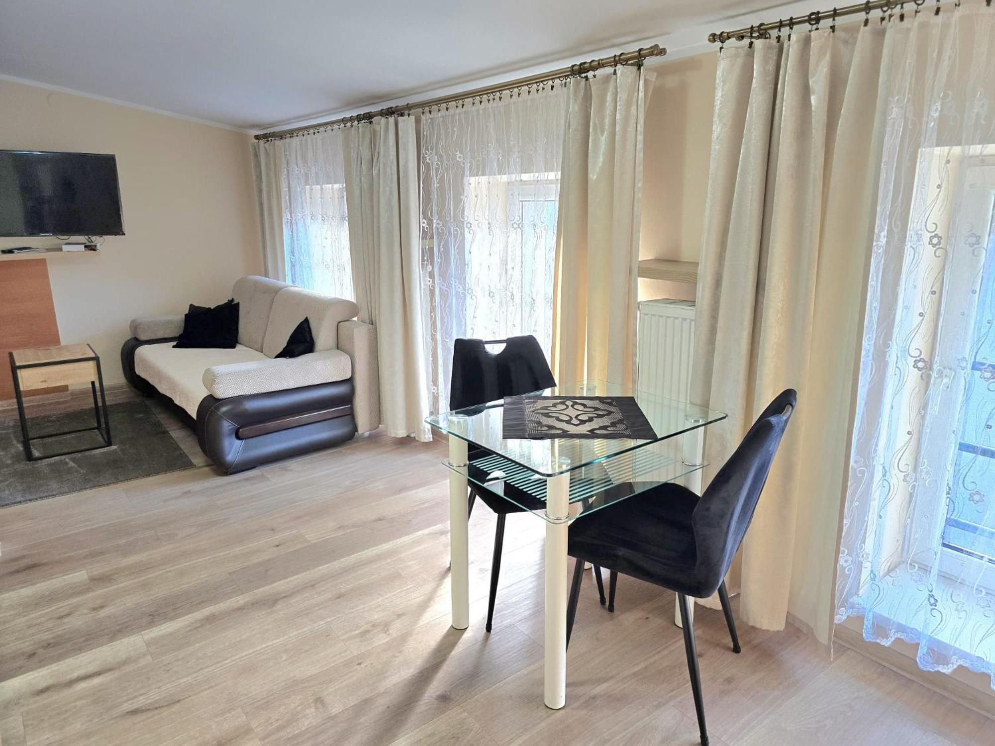 Aparthouse Apartamenty Centrum - In The City Center Near The Train Station Katowice Kültér fotó